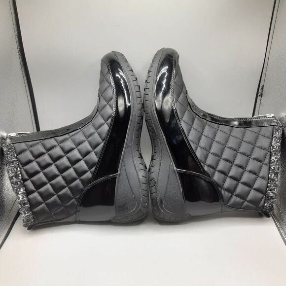 Black Boots - Picture 4 of 10